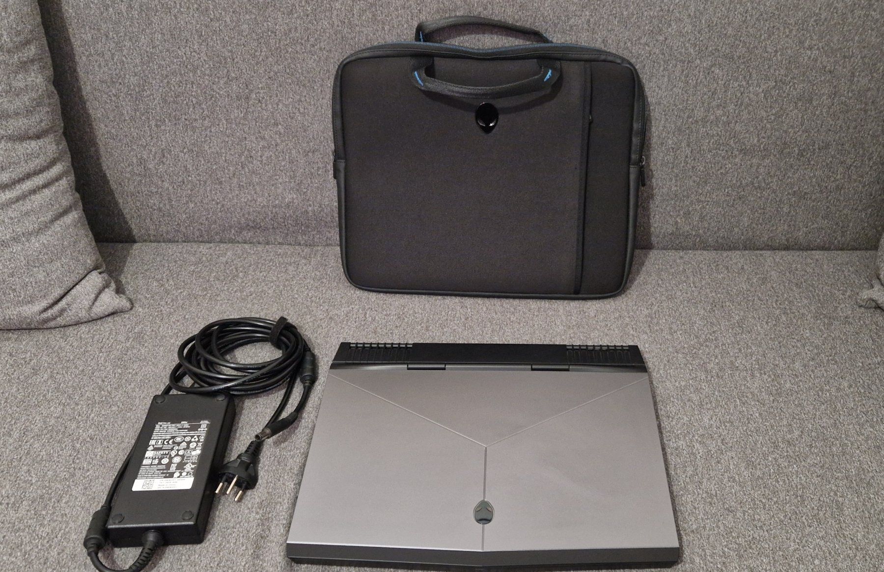 Alienware Notebooks: Ordinateur portable Alienware 13 R3 – Gebraucht aus Fleurier von Tortue26