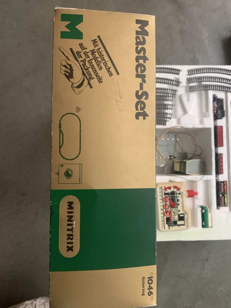 Modellini di ferrovie: MINITRIX Modelleisenbahn – Difettoso da Lengnau BE venduto da Ducati6 5