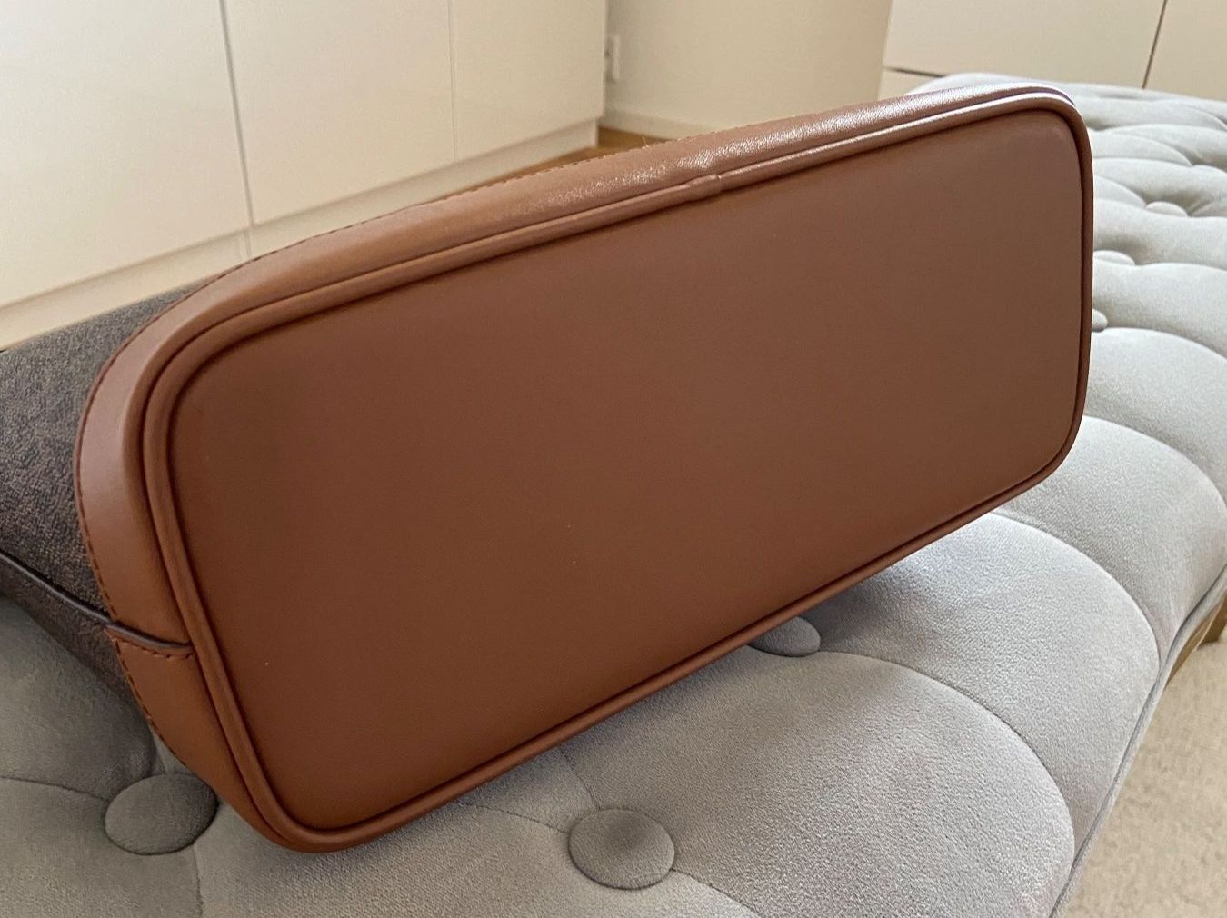 Michael Kors Borse da donna: Tasche von Michael Kors neu – Nuovo (secondo la descrizione) da Weiach venduto da Pegasus 2