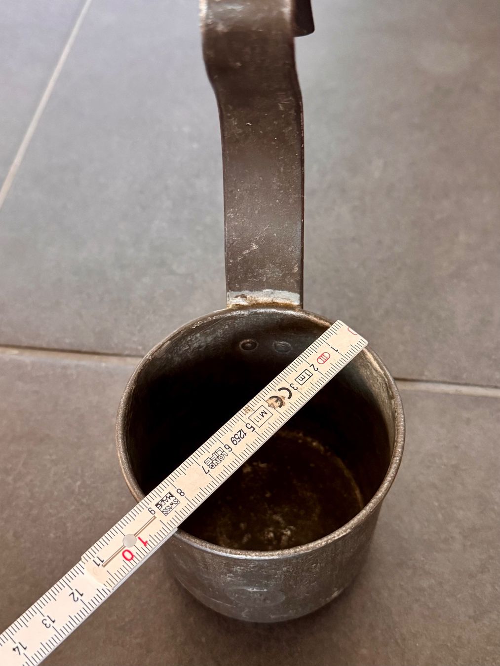 Elettrodomestici da cucina: Antiker Milchschöpfer 5 dl Messbecher Milchmass – Usato da Rothrist venduto da Fondgruebe 1
