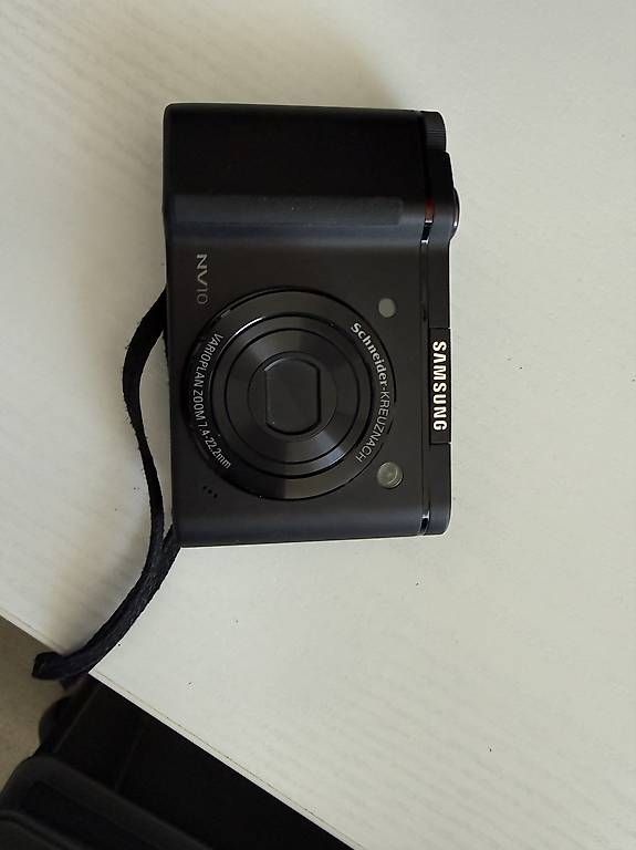 Aspirateurs & Accessoires: Samsung NV10 – D'occasion à Brüttisellen par action27 1