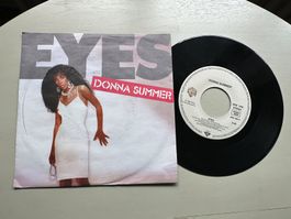 DONNA SUMMER tolle Single Kult Disco 80's Eyes Top Hit
