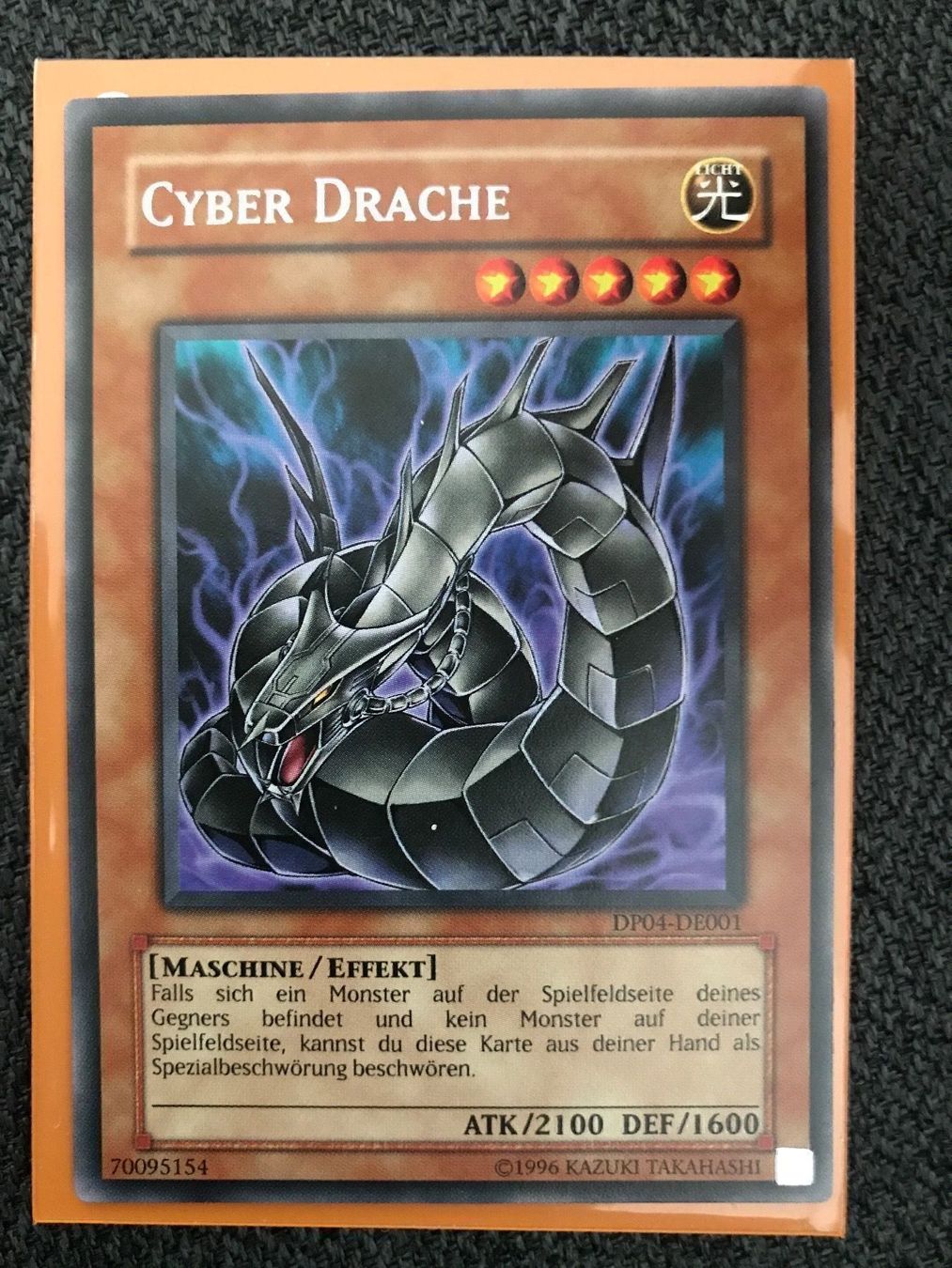 Cartoline: Yugioh Cyber Drache Rare DP04-DE001 – Usato da Gossau SG venduto da schlitzerdemon