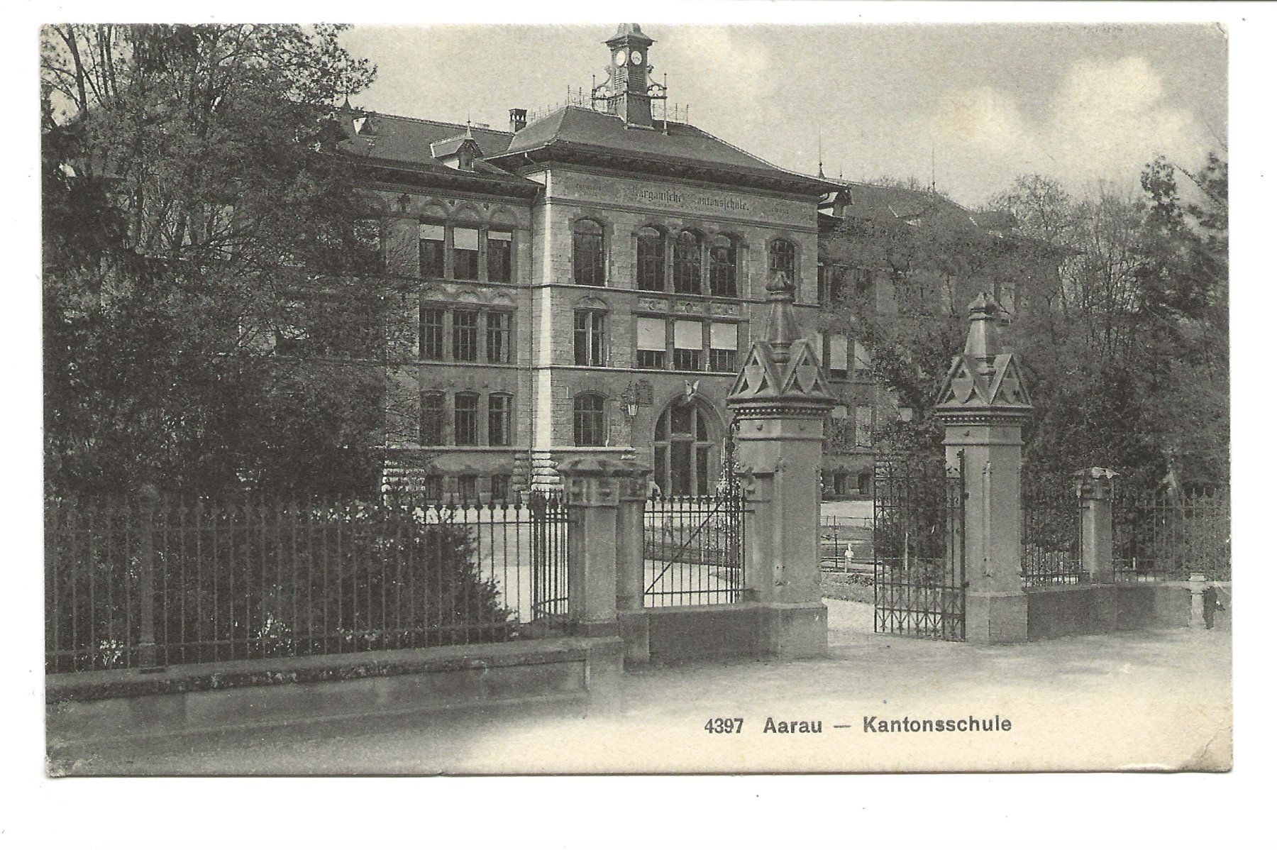 Cartoline postali: Aarau (AG) Kantonsschule - Eingangstor - 1911 – Usato da Engelburg venduto da Cartophil