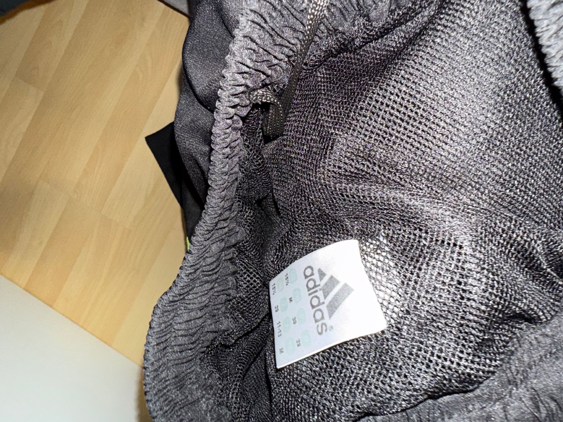 Adidas Hometrainer: Adidas Trainer – Gebraucht aus Suhr von sel_w2yg 5