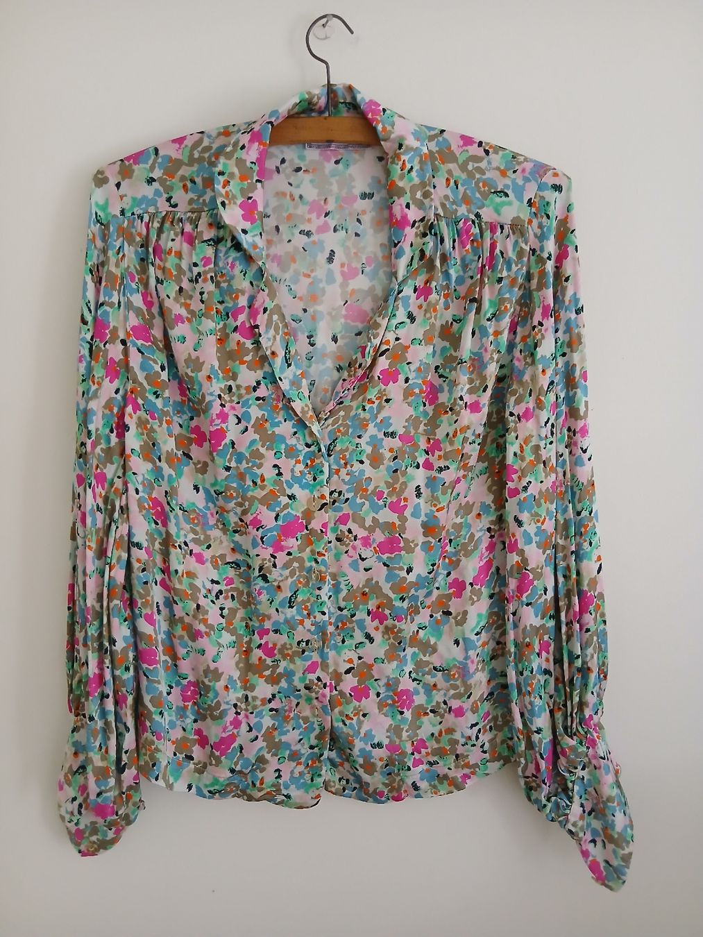 Chemisiers: Imprevu Colourful Blouse Size XS – Neuf (Voir description) à Wil SG par tre_g2l7