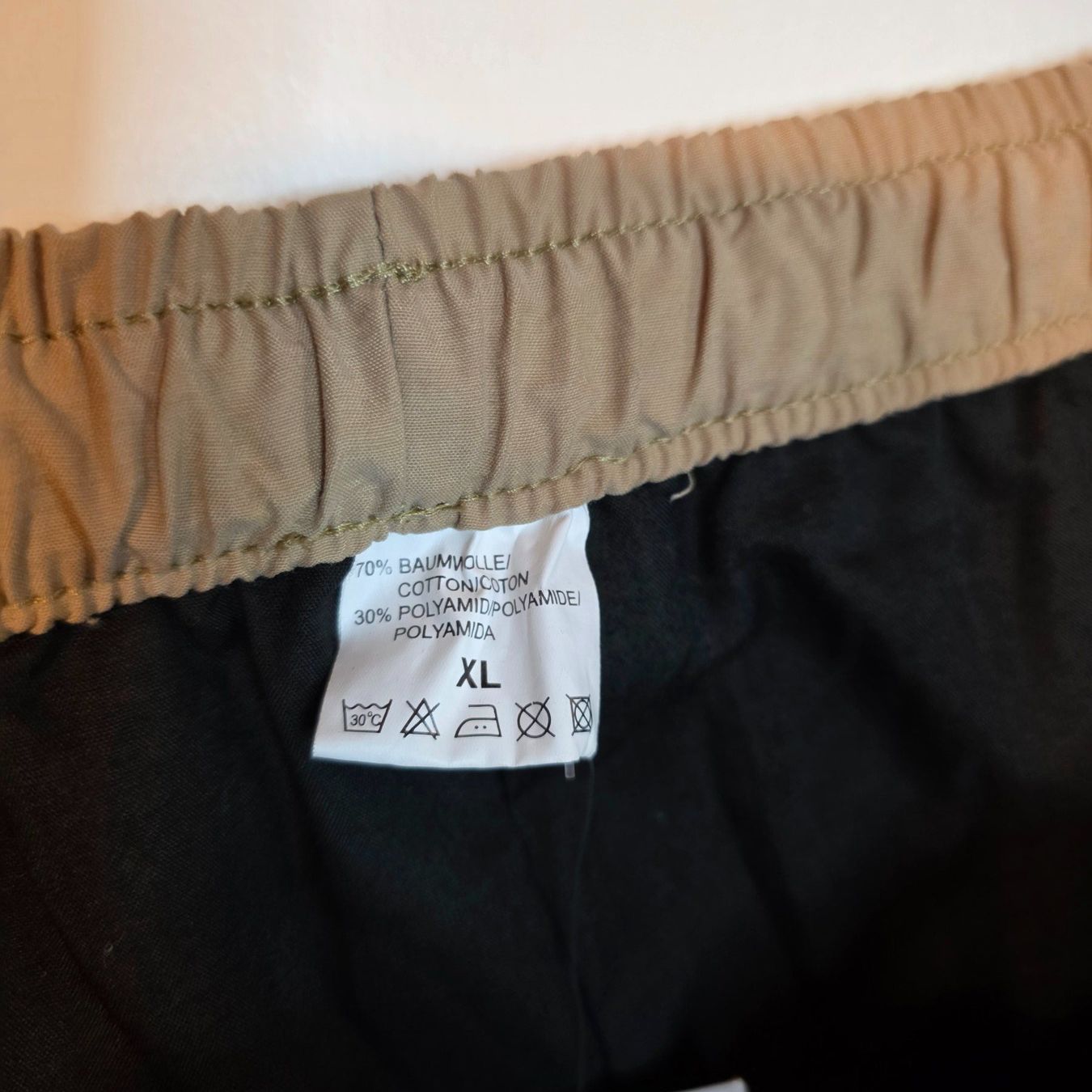 Pantaloni: Herrenhose XL beige neu leicht – Nuovo e nell'imballaggio originale da Wald ZH venduto da CapLux 2