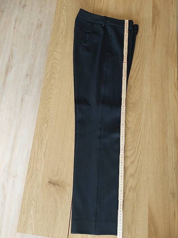 Max Mara Pantaloni: Hose WEEKEND MAX MARA XS – Usato da samedan venduto da ali_8zlh