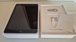 Apple iPad 2018 (6. Gen), 128 GB, Wi-Fi, Space Grau