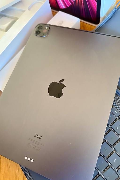 Tablet PC: Apple iPad Pro 3rd Gen 11", Apple Pencil, Logitech Keyboard – Gebraucht aus Winterthur von peterbosze 3