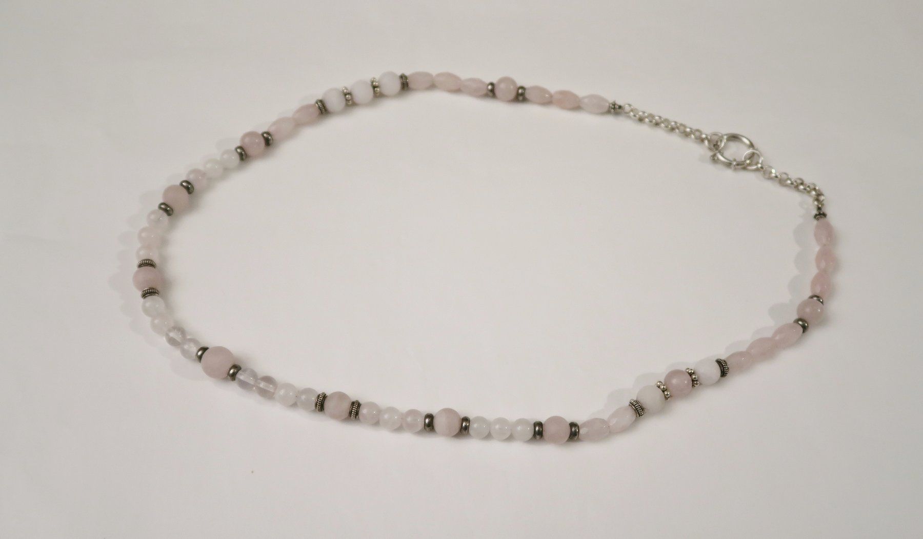 Catenine: Kette mit Rosenquarzperlen – Usato da Brittnau venduto da marlenestone 4
