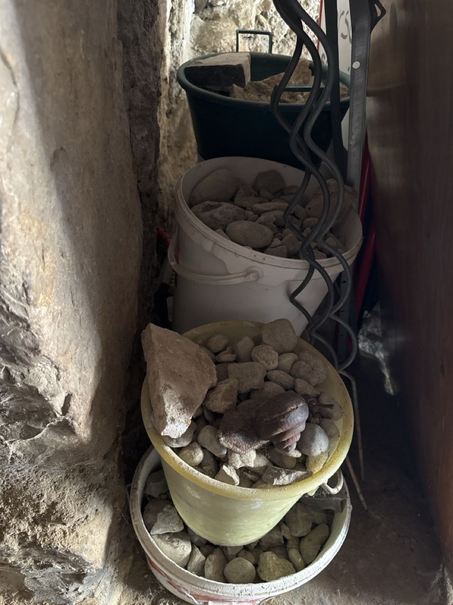 Toutes les décorations: Sassi per decorazione o costruzioni – D'occasion à Cabbio par ali_zw79 1
