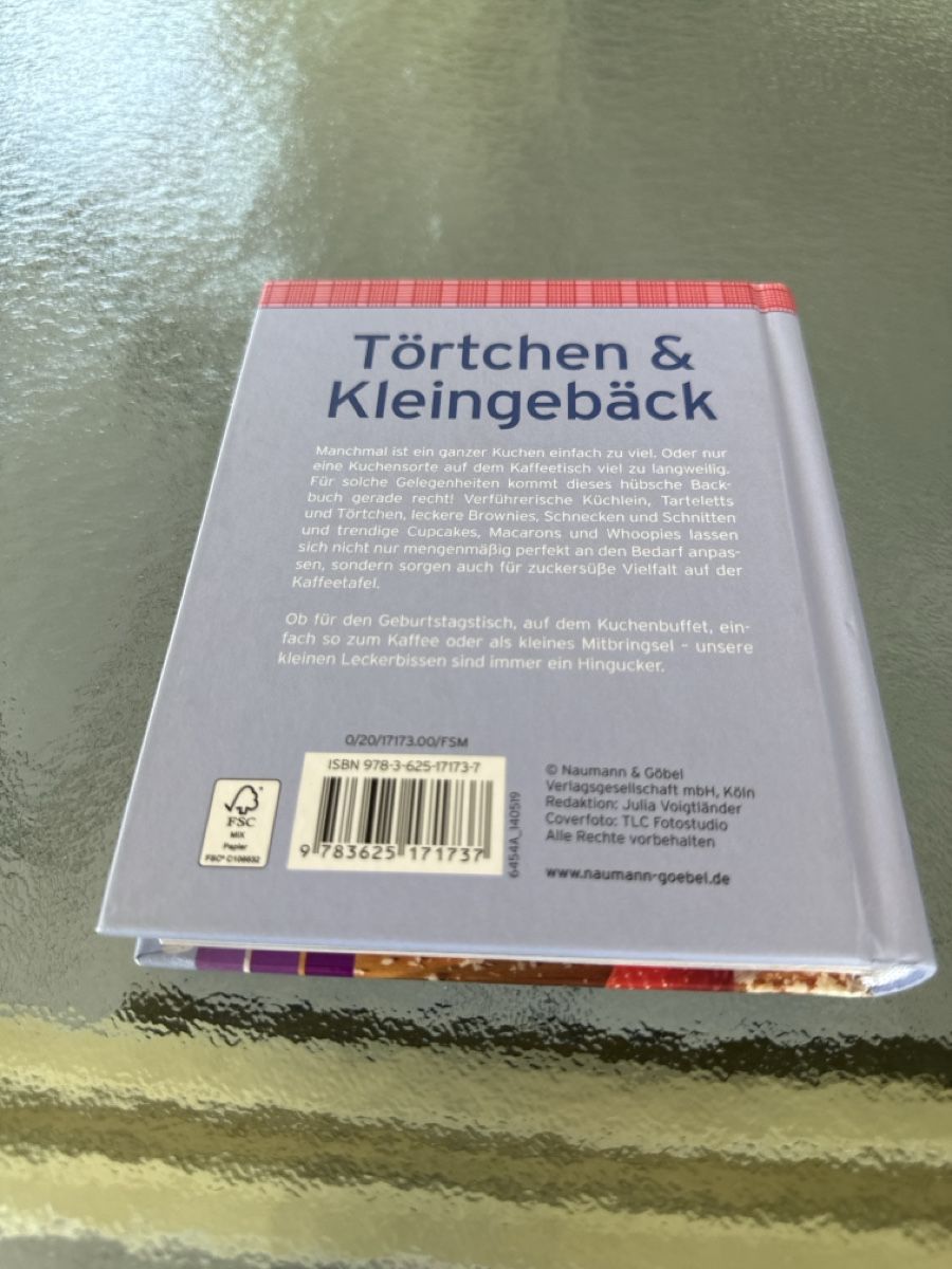 Libri: Törtchen & Kleingebäck Süsses im Mini Format Buch – Usato da Ried b. Kerzers venduto da metzger1980 1