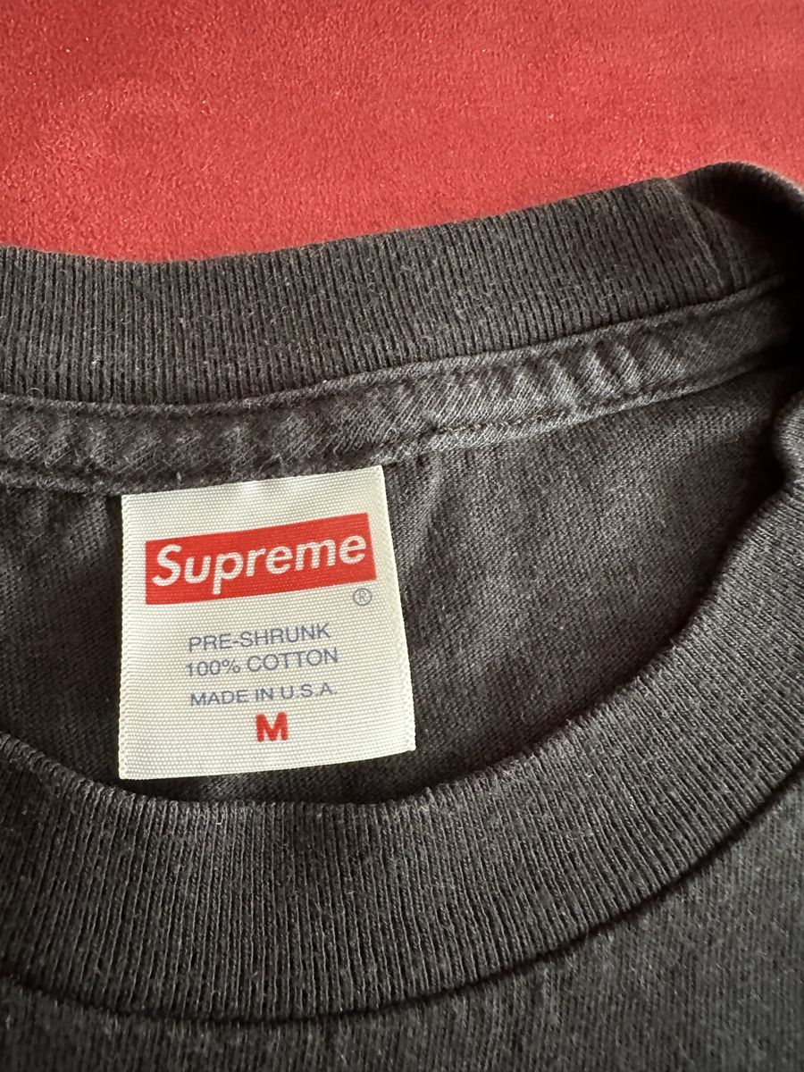 Supreme T-shirt: Supreme Shirt – Usato da Schwarzenburg venduto da micmag 1