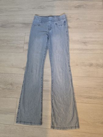 jeggings Grösse 152 leichte Waschung guter Zusta