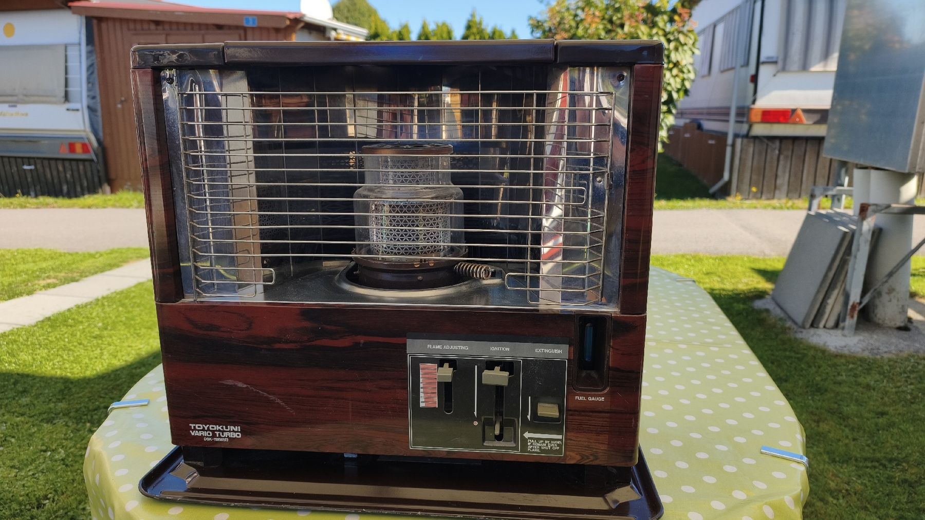 Radiateurs: Petrolofen – D'occasion à Jakobsbad par Windows5