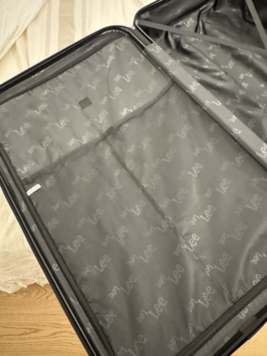 Valises de voyage: Grosser Koffer NP 170.- – D'occasion à Ettingen par LifeArtist 5