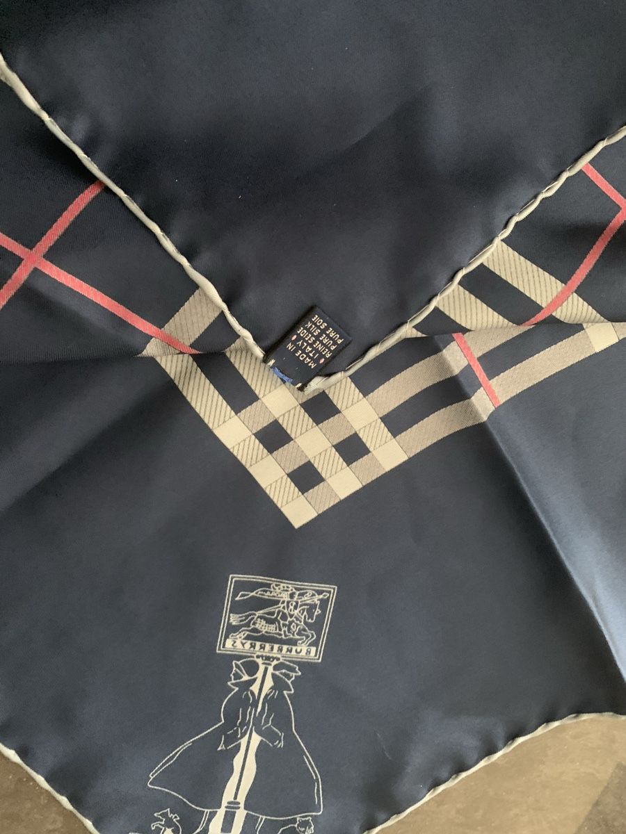 Burberry Foulard & Sciarpe: Burberrys Foulard  – Usato da Bergdietikon venduto da zor_856j 2