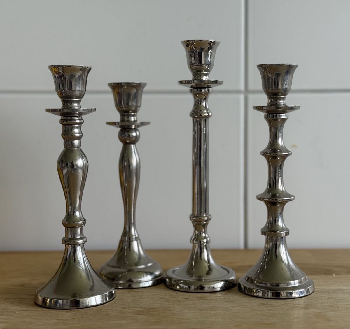 Portacandele: 4 bougeoirs argentés – Usato da Genève venduto da Margo_82