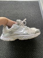 Nike Sneaker weiss silber Grösse 37.5 gebrauchter Zustand