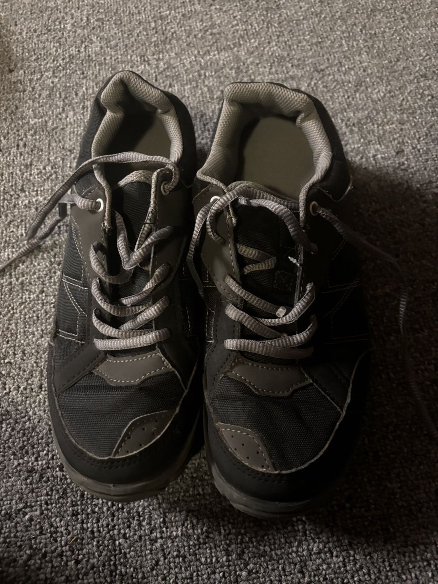 Herrenschuhe: Decathlon Hiking Shoes size 38 – Gebraucht aus Biel-Benken BL von ste_86wx