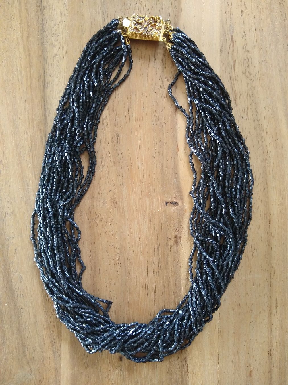 Ketten: Necklace from many tiny beads! – Gebraucht aus Dübendorf von LoRi-2026