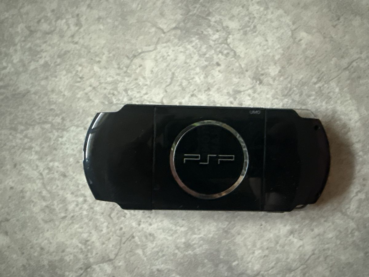 Sony Console: Psp 2004 et 3004 – Usato da Fribourg venduto da dio_79ds 5