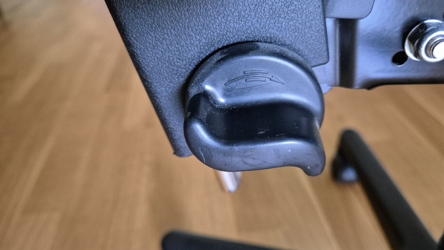 Stühle: Bürostuhl ohne Armlehnen – Gebraucht aus Worb von adriluc75 4