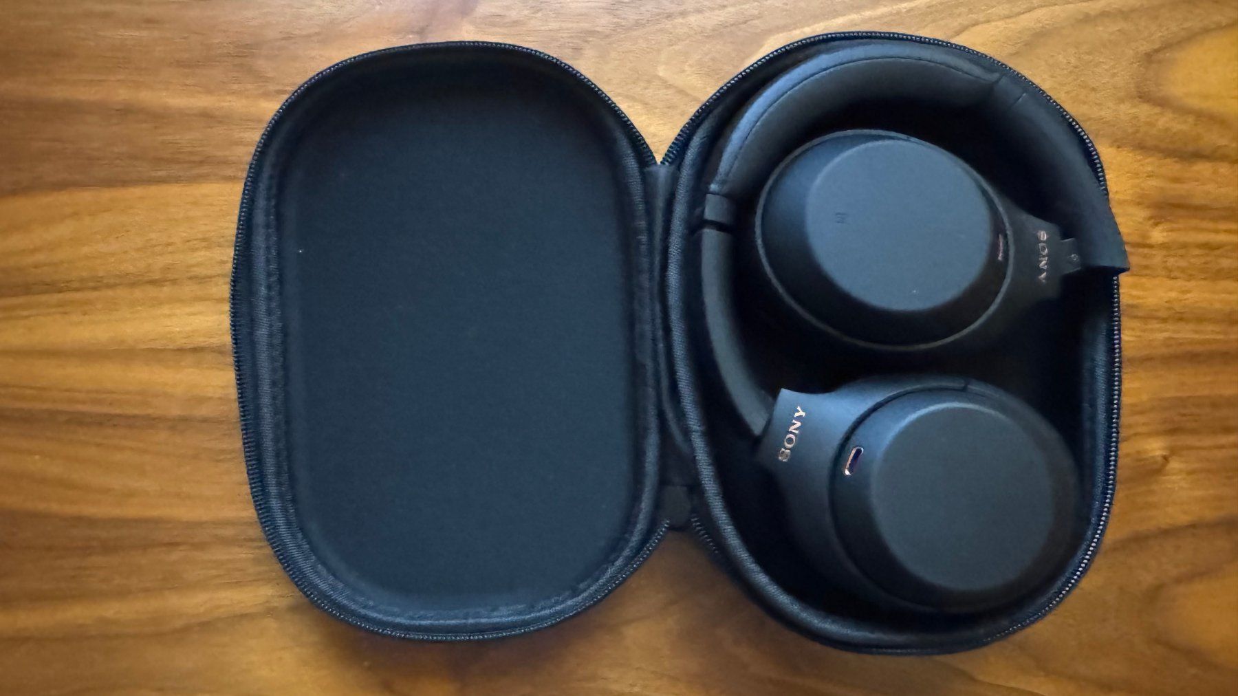 Sony Cuffie: Sony WH-1000XM4 mit Noise Cancelling – Usato da Adliswil venduto da Painterman222 2