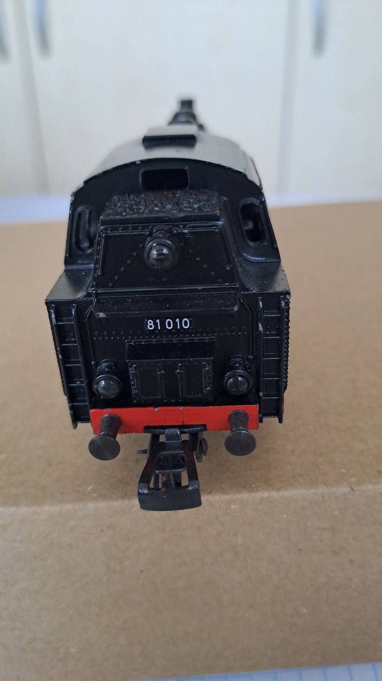 Märklin Modellini di ferrovie: Màrklin DB Dampflok BR 81 H0 WS/31 – Usato da Winterthur venduto da Riebeli333 3