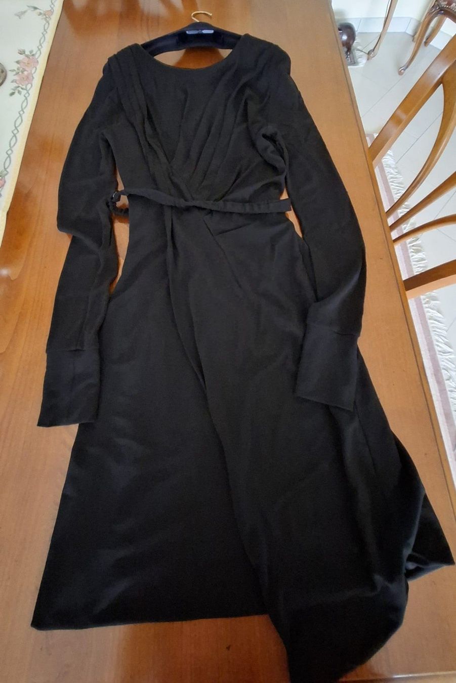 Roberto Cavalli Kleider: Class Roberto Cavalli, schwarzes Kleid mit Gürtel! – Gebraucht aus Volketswil von ald_2x9b 1