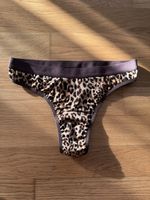 Juna Period Tanga Leo Print