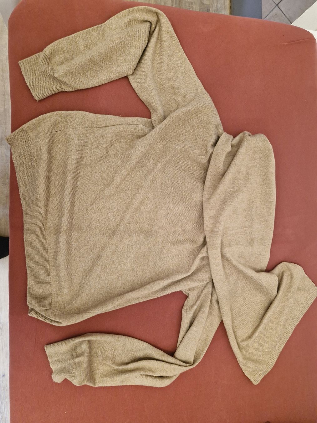 Maje Pullover & Sweatshirts: Pull Maje beige col drapé laine mélangée taille 3 – Gebraucht aus St-Légier-Chiésaz von apocopea 1