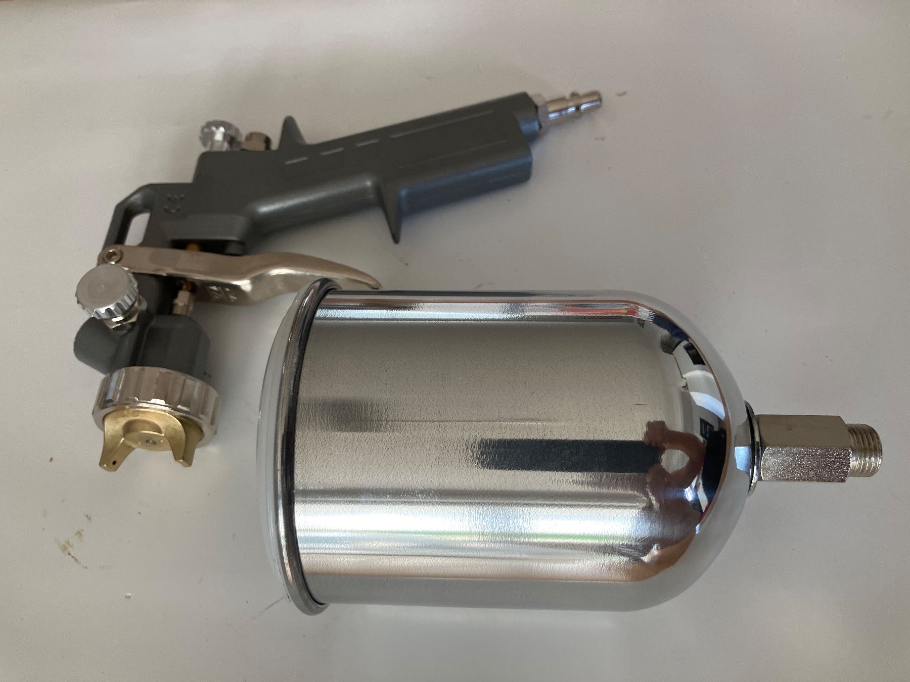 Tutti gli attrezzi: Farbspritzpistole GAV Art. 162 A – Usato da Thunstetten venduto da BAAP 1