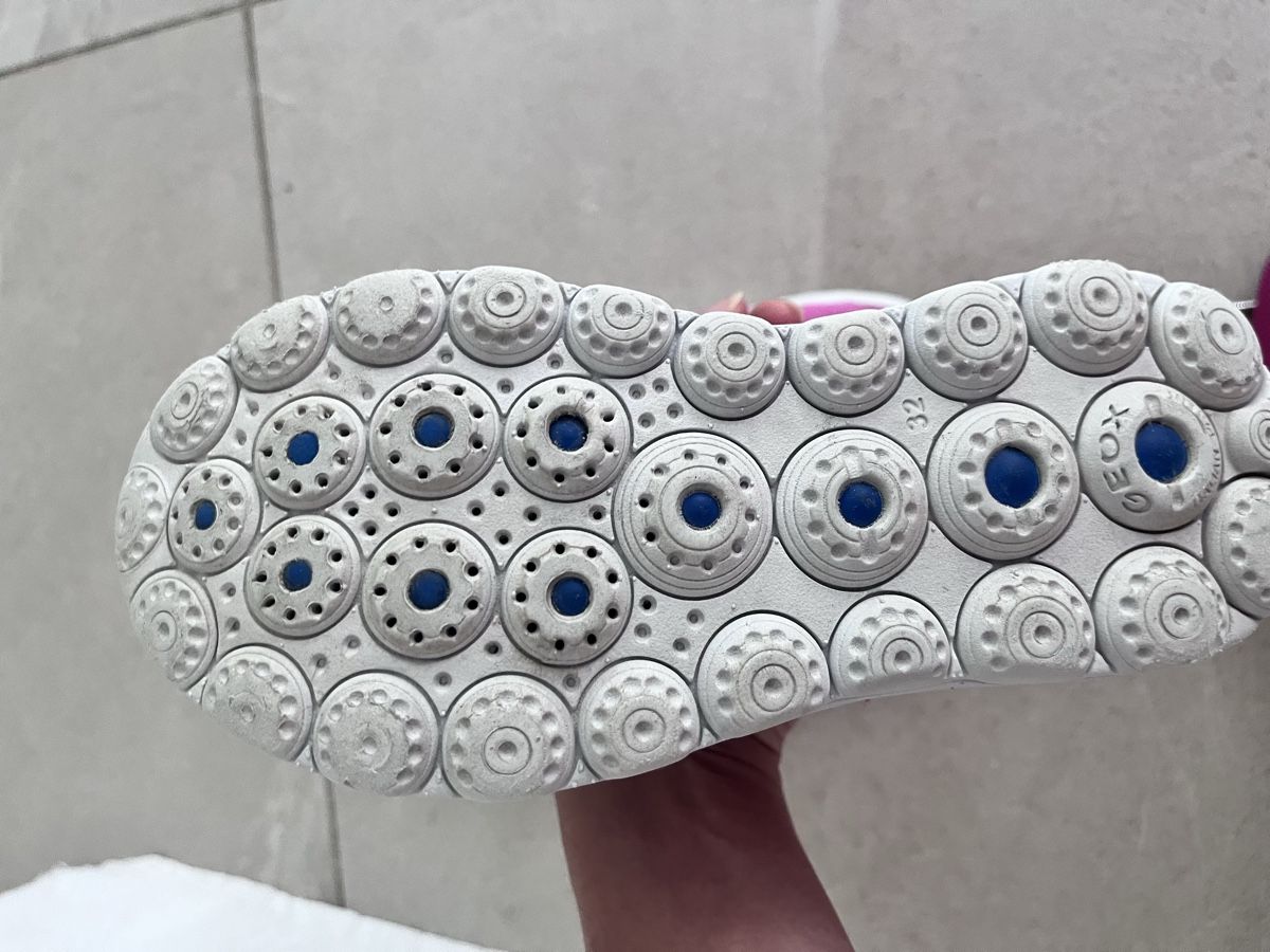 Chaussures filles: GEOX Turnschuhe 32 – D'occasion à Turgi par SvetlaM 2