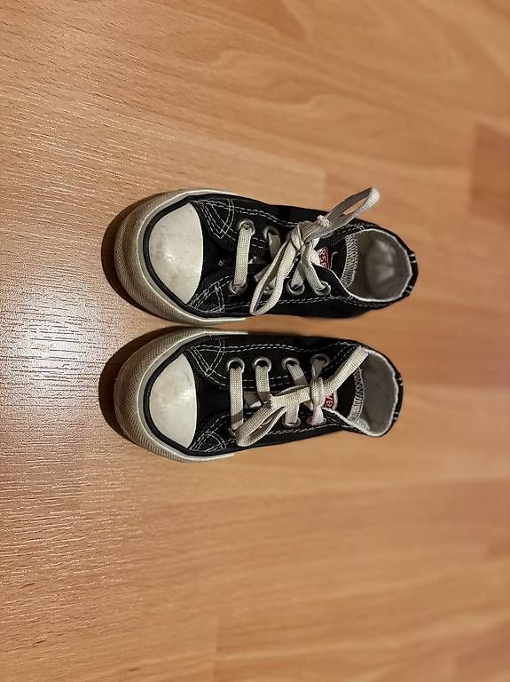 Converse Scarpe per ragazzi: Converse Grösse 22 – Usato da Liestal venduto da sei_j5yn