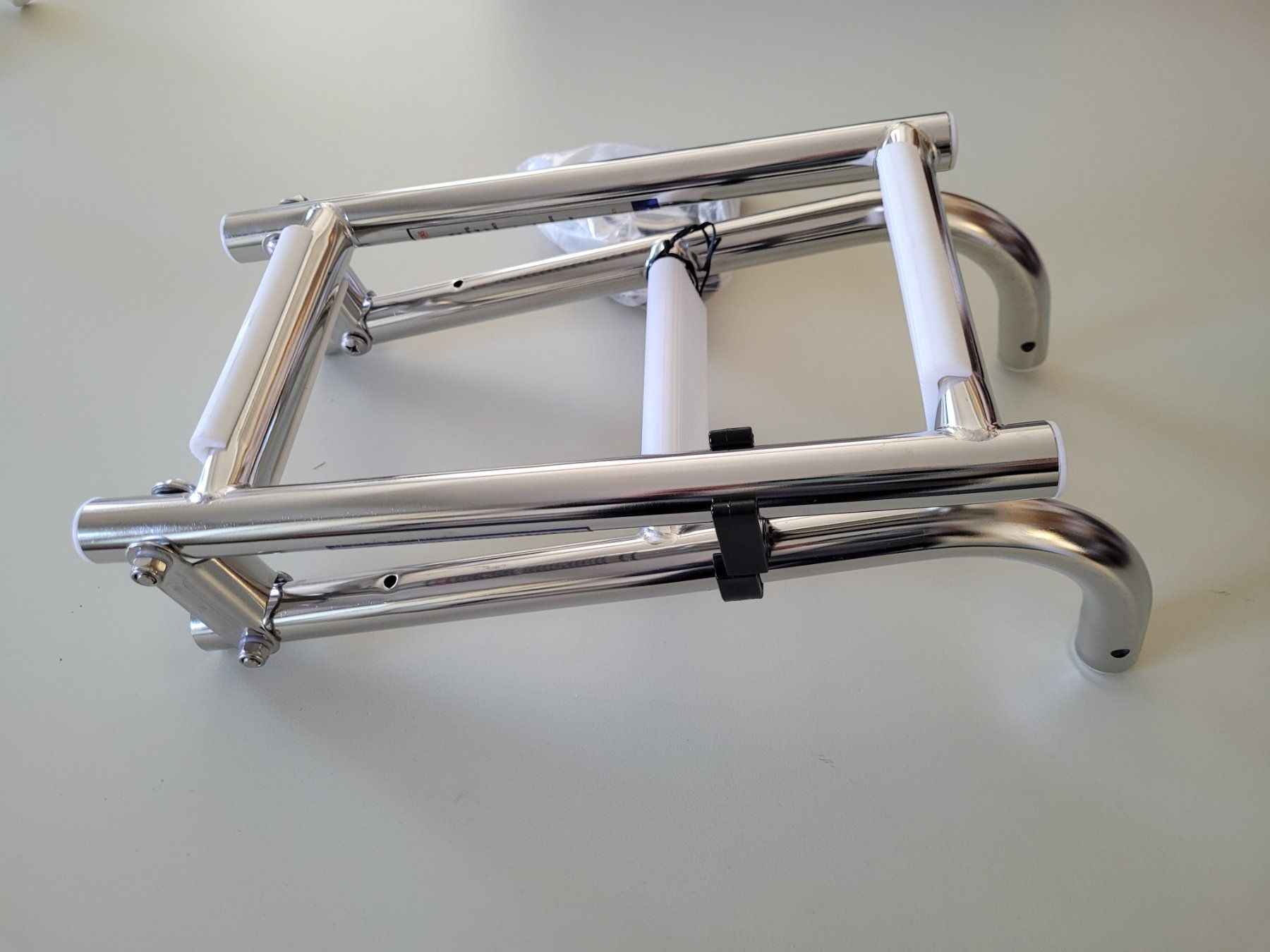Barche: Badeleiter Inox, klappbar, universal – Nuovo (secondo la descrizione) da Safenwil venduto da PromotAG 4