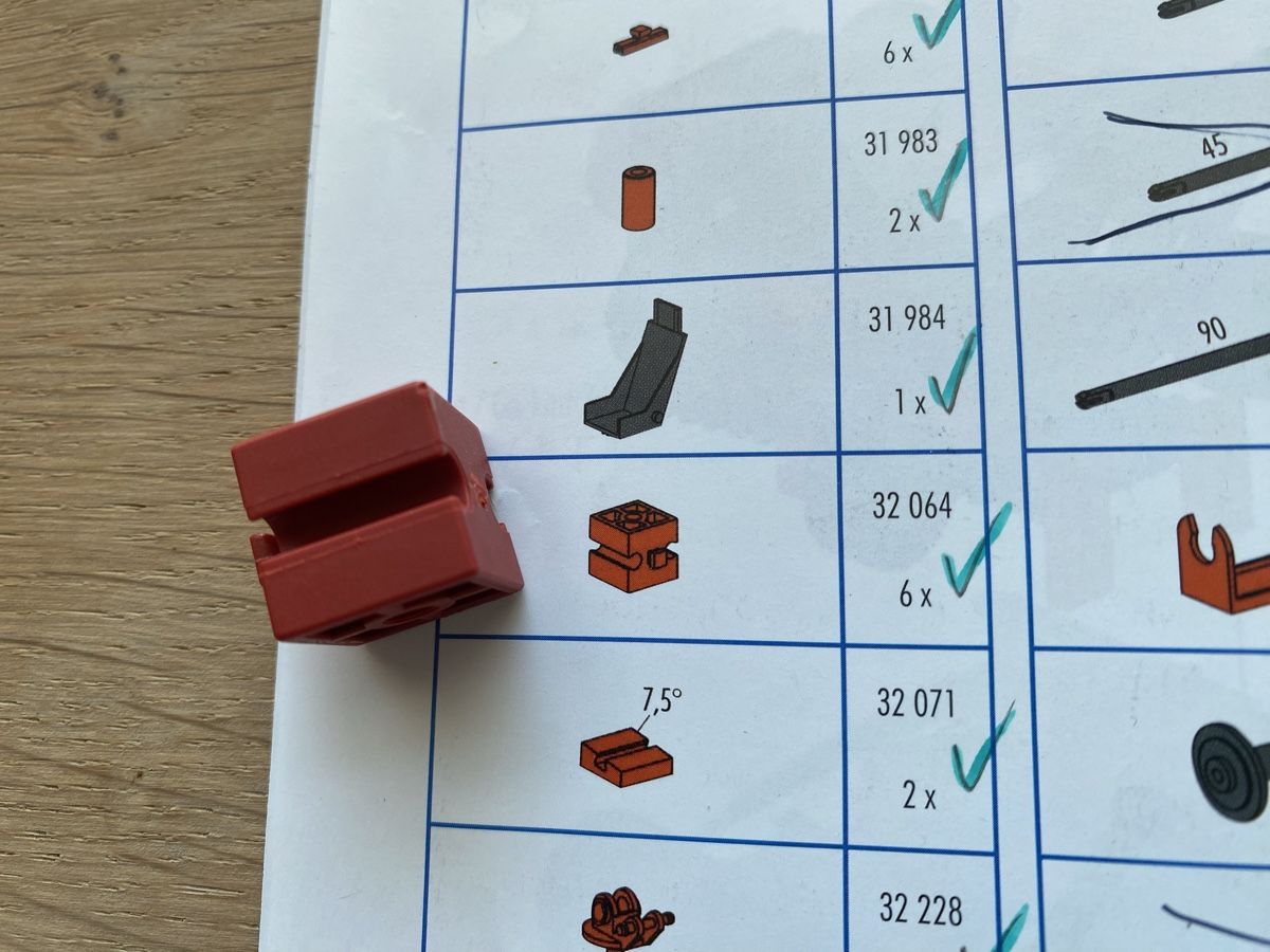 Fischer Baukästen: Fischertechnik Advanced Universal Starter Set – Gebraucht aus Guschelmuth von  9