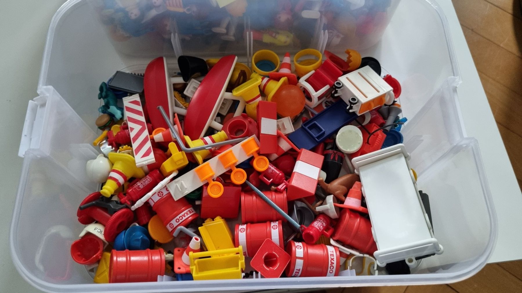 Playmobil Spielhäuser: lot de Playmobil divers – Gebraucht aus La Chaux-de-Fonds von mikilo1 4