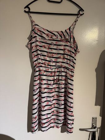 Sommerliches Blümchen Kleid von Esmera, Grösse 36