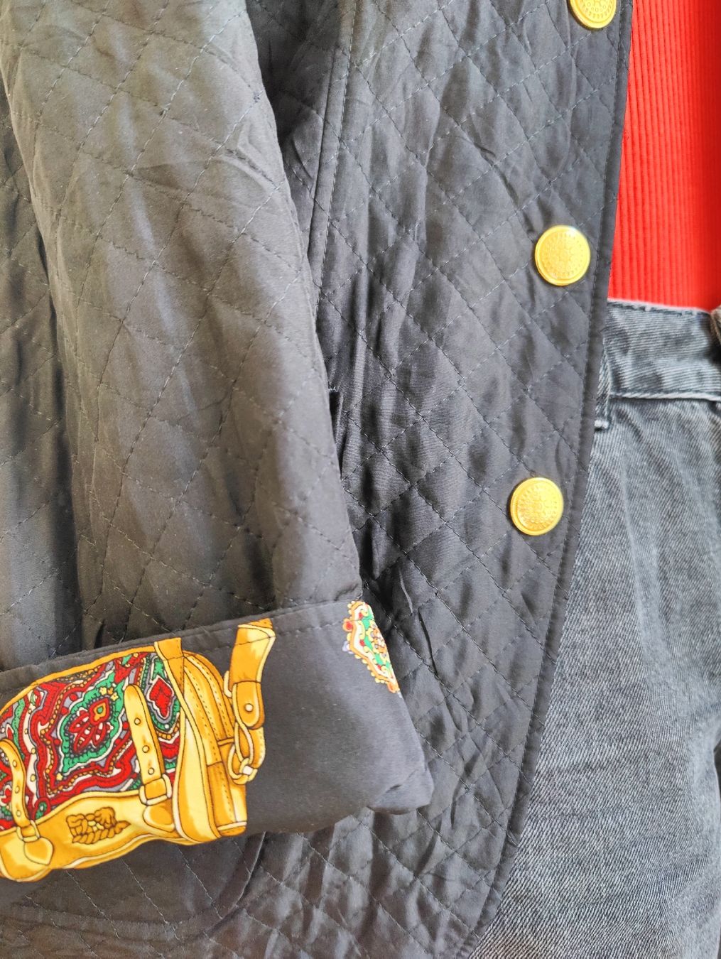 Giacche: Vintage Double-Face Baroque Silk Jacket Blazer – Usato da La Tour-de-Peilz venduto da dAutrefois 7