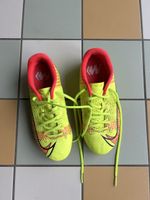 Fussballschuhe Nocken Nike, Gr. 33