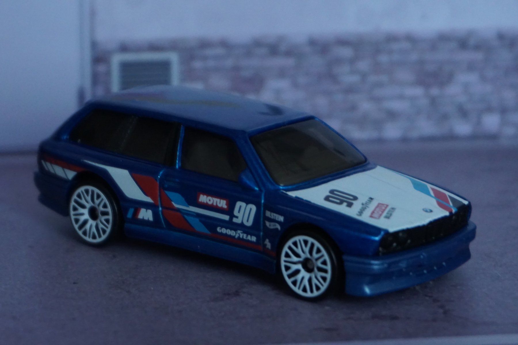 Hot Wheels Voitures modèles: HotWheels BMW M3 Wagon Racing COOL – D'occasion à Reiden par Doppeldecker69