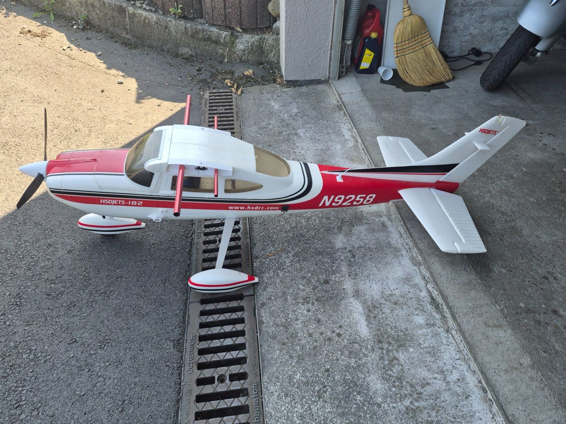 Modellismo RC: HSD Cessna 182 – Usato da Oberriet SG venduto da eri_h879 2