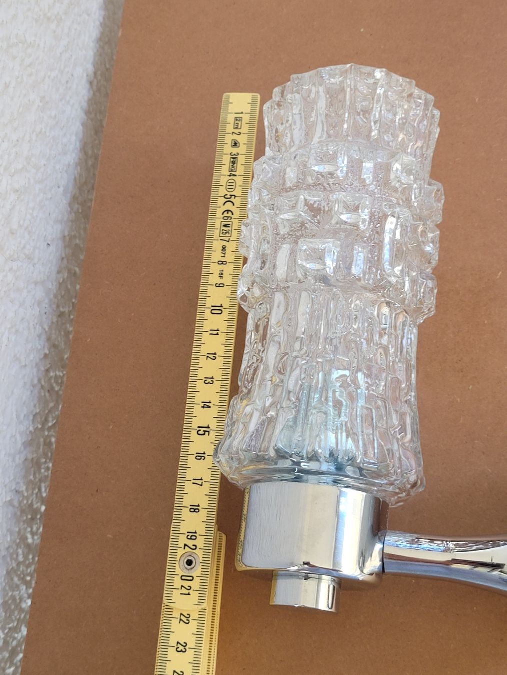 Lampen: 70er Jahre Wandlampe Pressglas Eis-Effekt  – Gebraucht aus Buttikon SZ von Renco 7