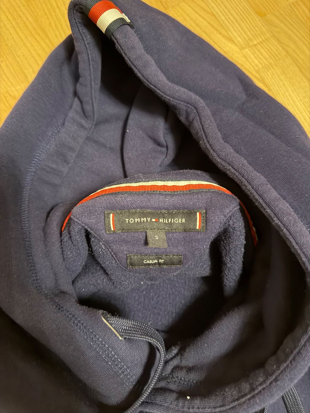Tommy Hilfiger Maglioni & Felpe: Tommy Hilfiger Hoodie - Gr. S – Usato da Brüttisellen venduto da ThommyK 2