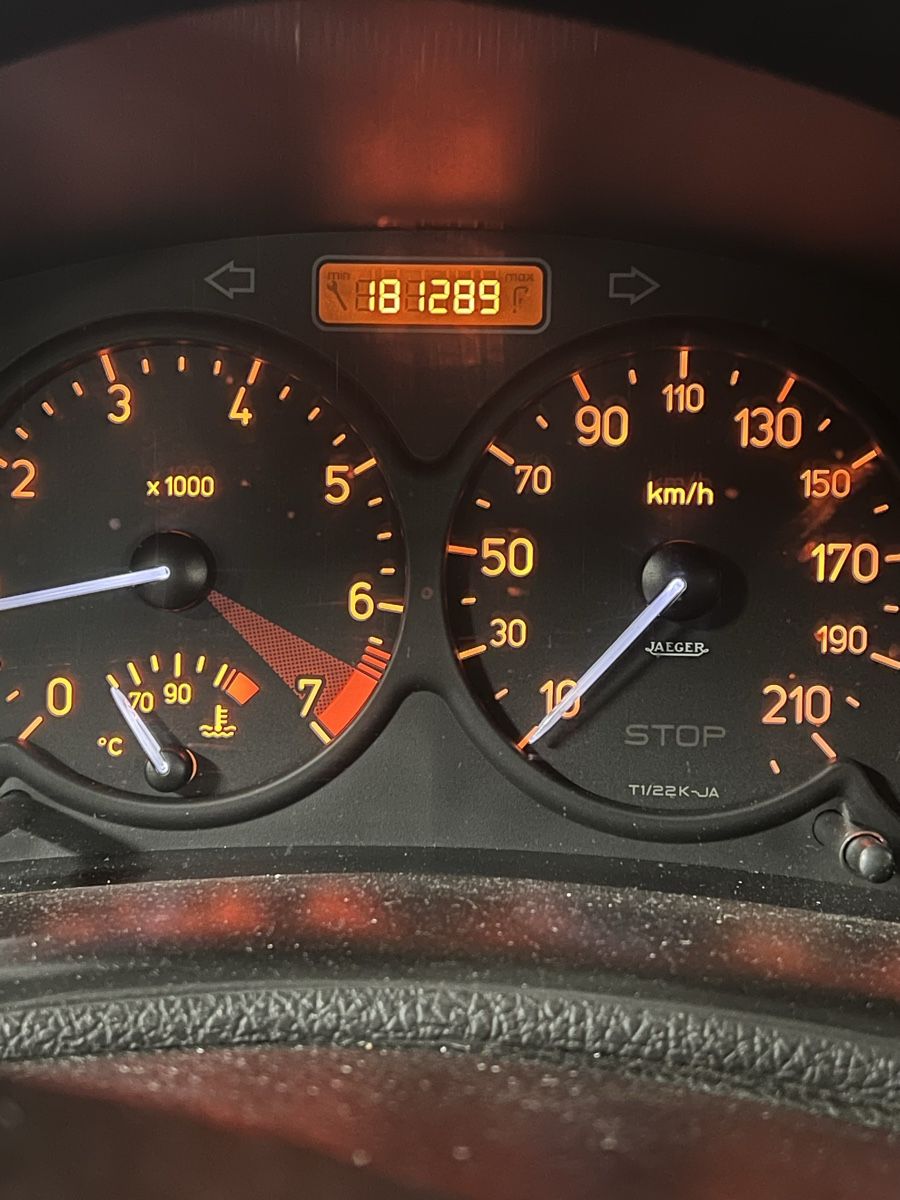 Peugeot Automobili: Peugeot 206 1.6 Cabrio – Difettoso da Oberkirch LU venduto da hoch3 3