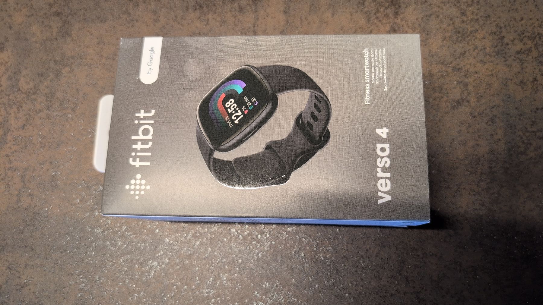 Fitbit Smartwatch: Fitbit Versa 4 neu ungeöffnet OVP – Neu und originalverpackt aus Adetswil von jozah 1