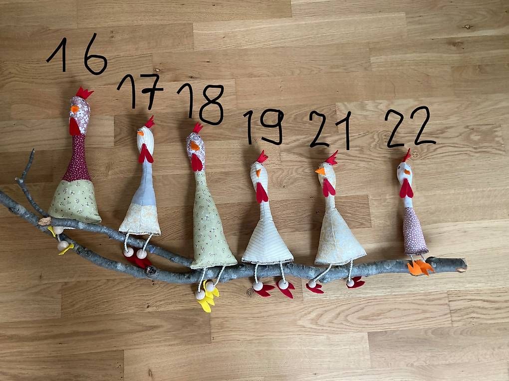 Giocattoli: Hühner aus Stoff – Usato da Chur venduto da Icarolina 2