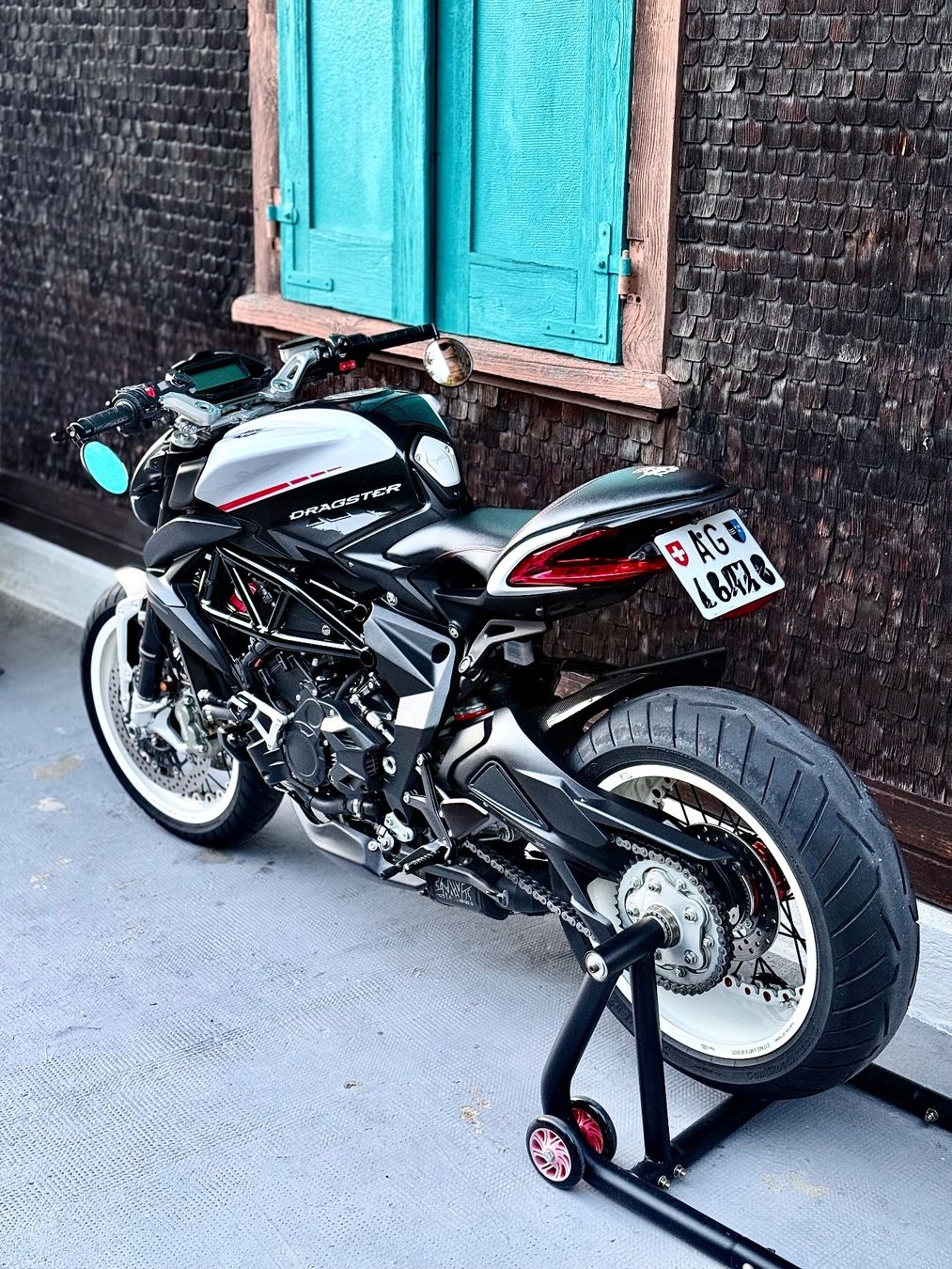 MV Agusta Strada: MV Agusta Dragster 800 RR – Usato da Wildegg venduto da phaenomen 3